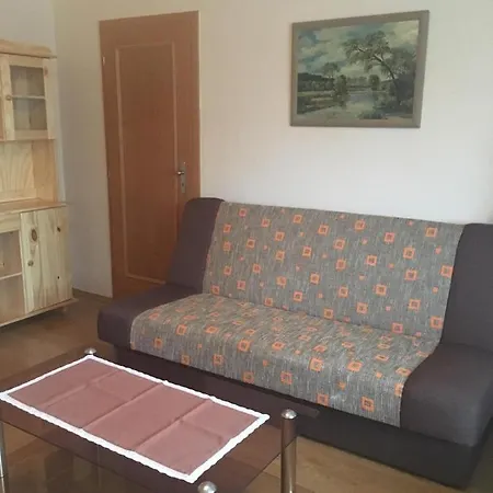 霍沃尔库公寓 公寓 Županovice